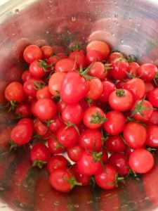 🍅Fresh Baby Tomatoes – Sweet, Juicy & Perfect for Any Dish – U.S.-Ready Version photo review