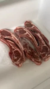Thick-cut, tender baby lamb tomahawks from Inner Mongolia. 3KG frozen bone-in pack, no additives. Clean, milky-fresh flavour. U.S.-wide cold-chain delivery photo review